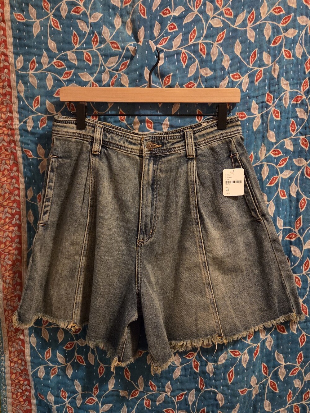 Free People We The Free sz 28 Amelie A-line Shorts in Grunge Blue -- NWT - Picture 2 of 8